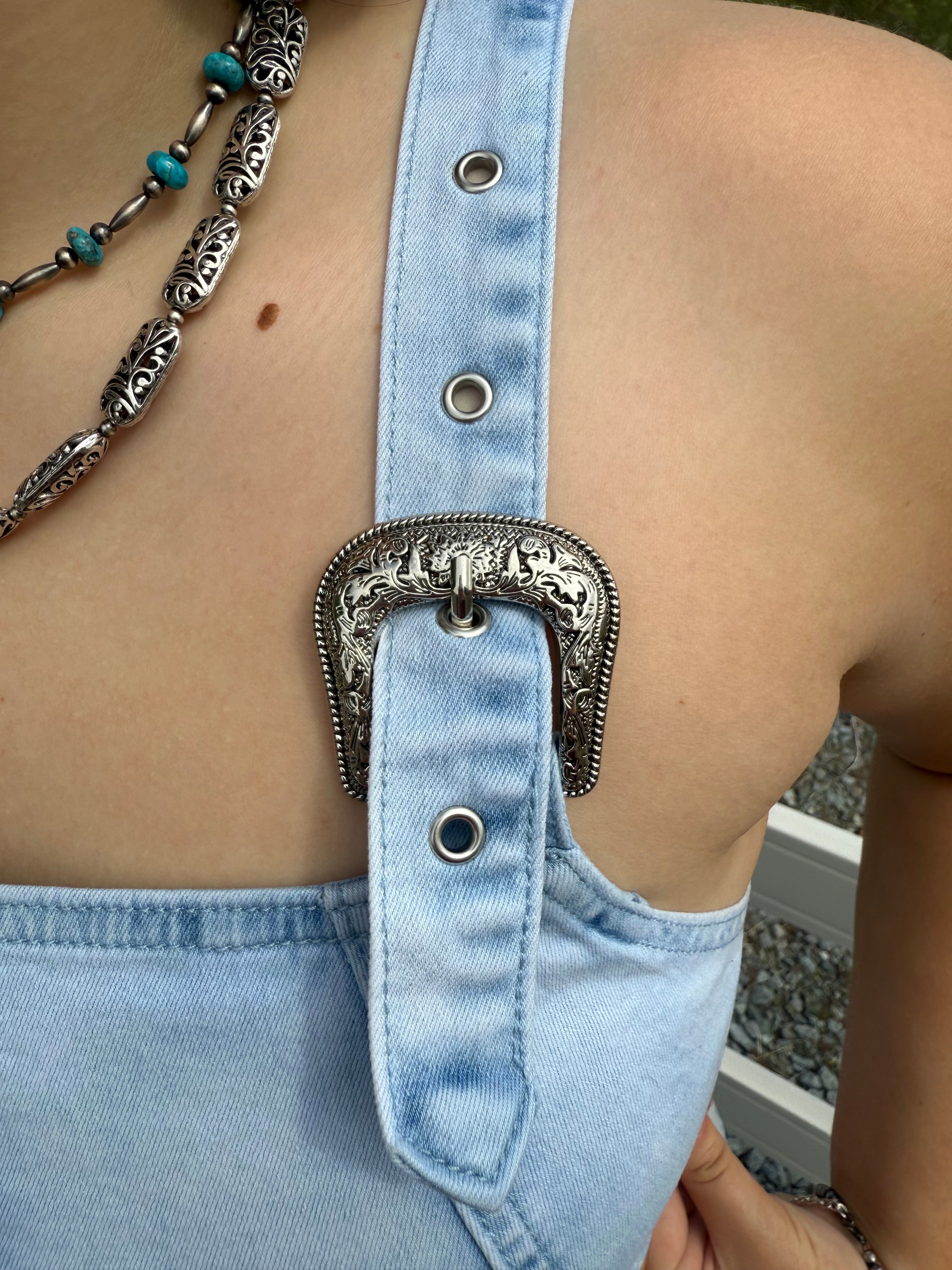 Buckle Top