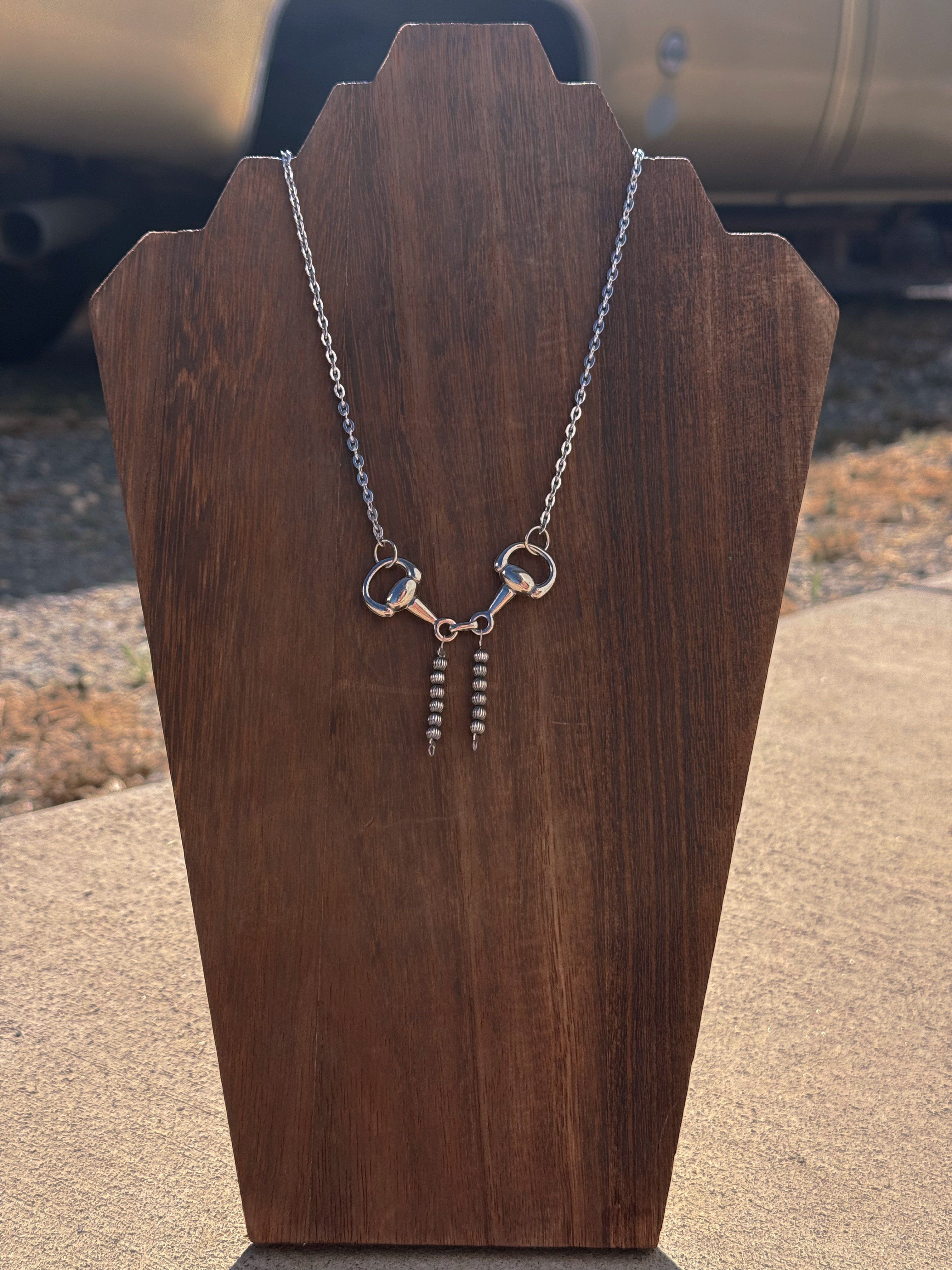 Snaffle Bow Stacker