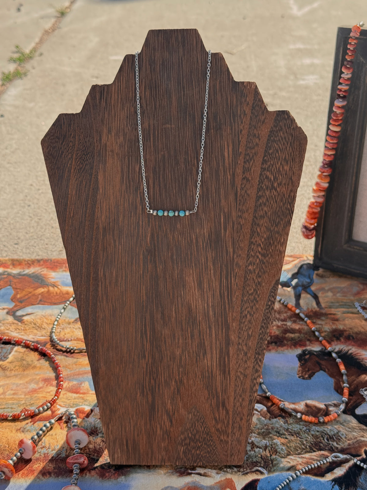 Kingman and Pearls Stacker